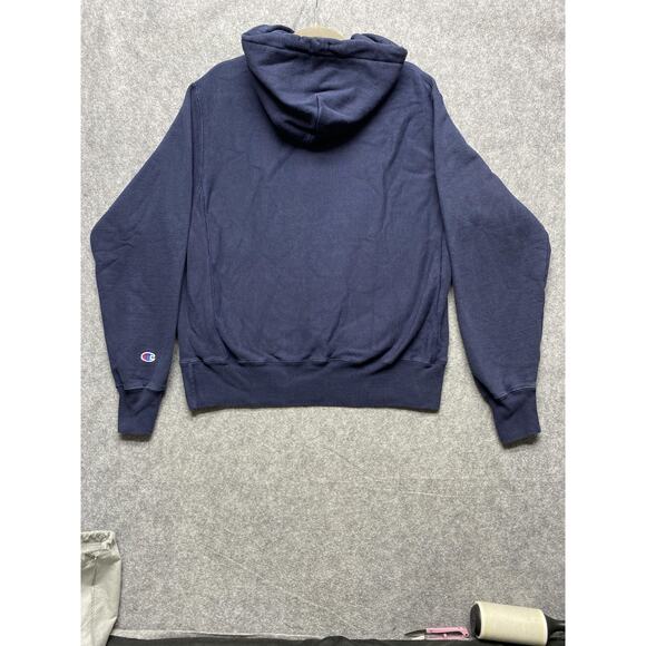 Champion Reverse Weave Hoodie Mens Medium Navy Blue Pullover Sweatshirt GF68 - Picture 10 of 10